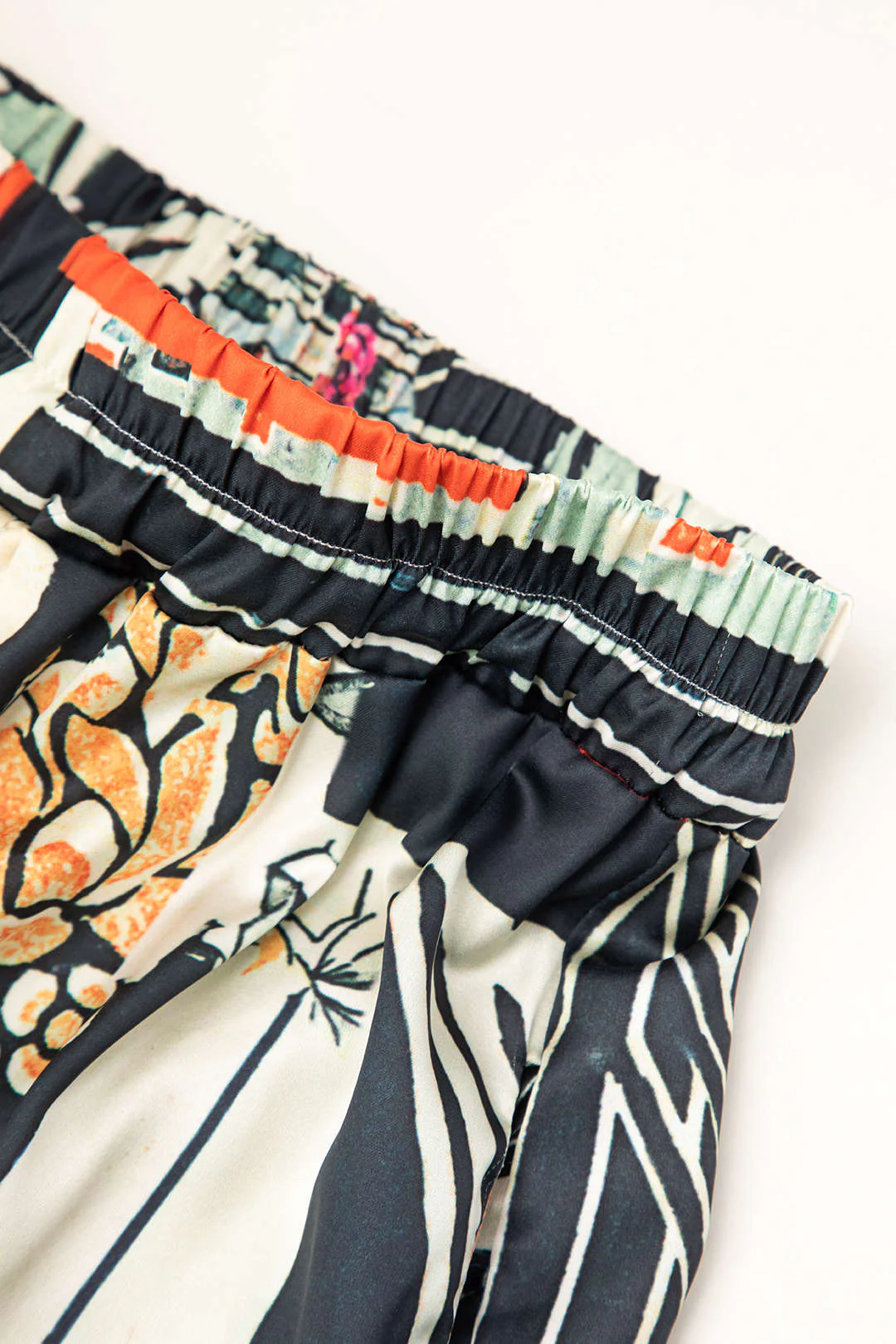 Floral Print High Waisted Straight Leg Pants - Image 3