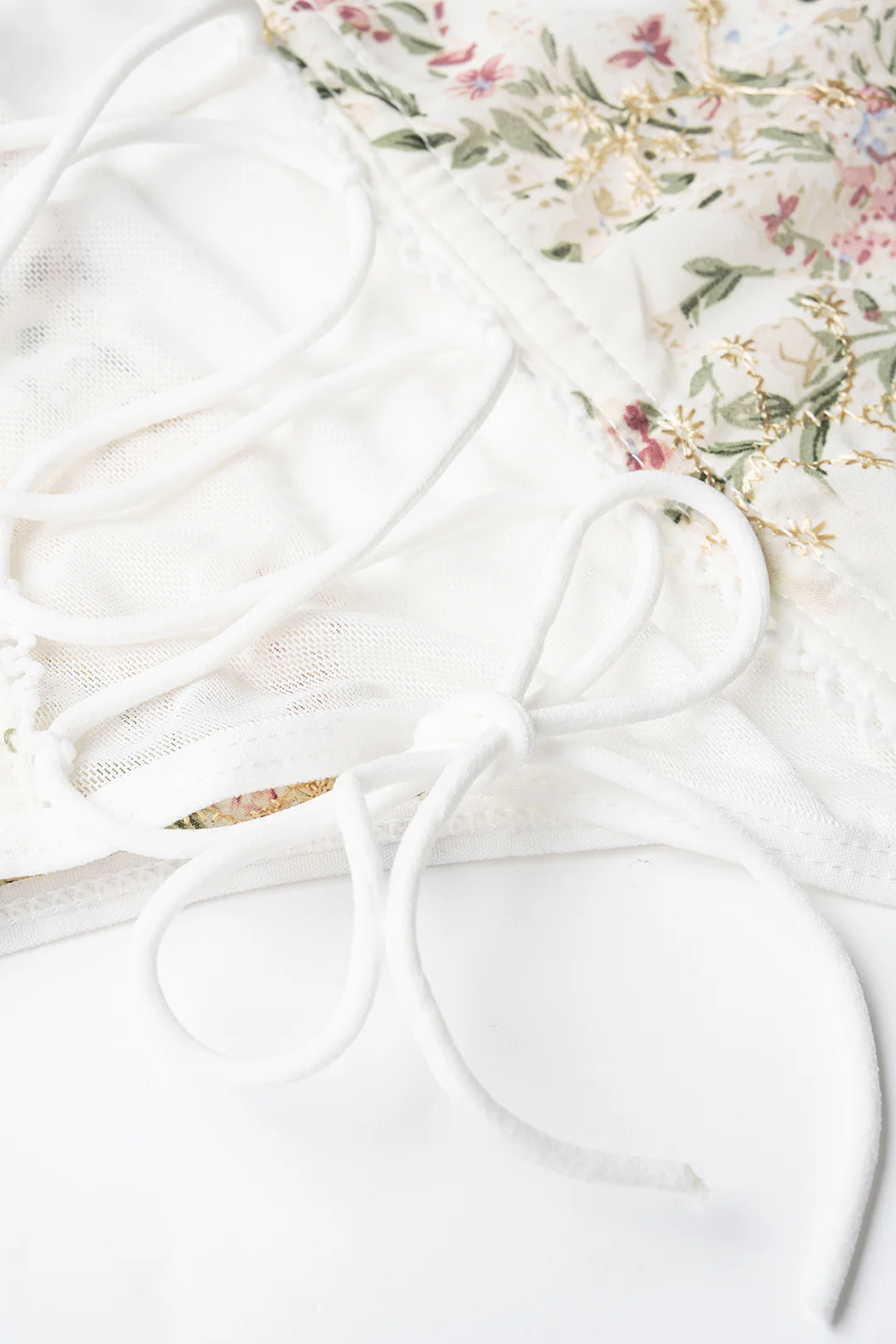 Lace Patchwork Embroidery Strappy Bodysuit - Image 3